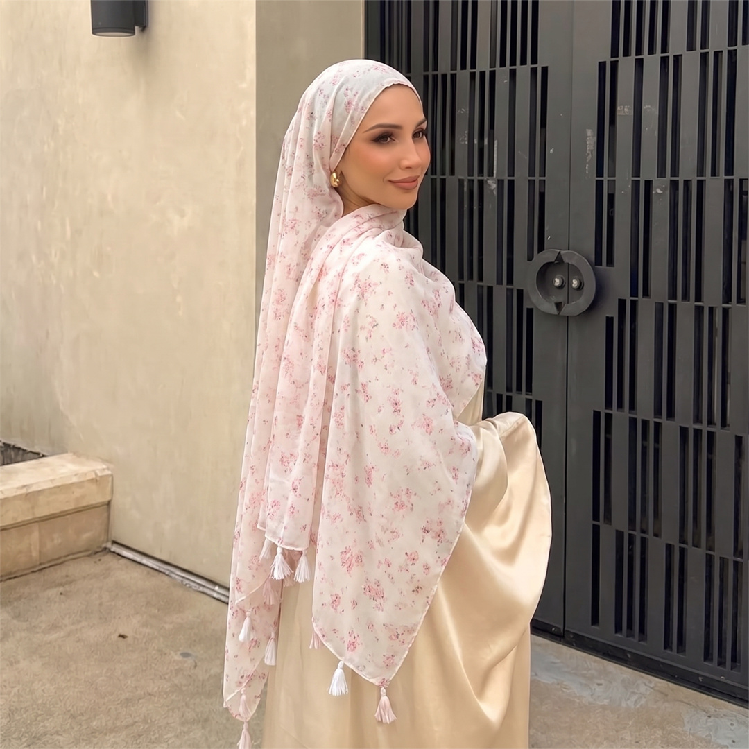 Lenço de Moda Feminino com Bor - Women Fashion Images avaliação e preço